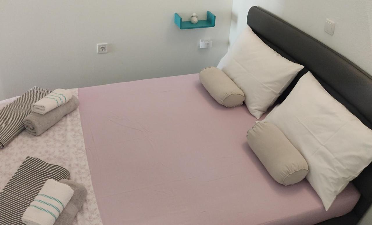 Fina M Studio Apartman Kali Eksteriør bilde
