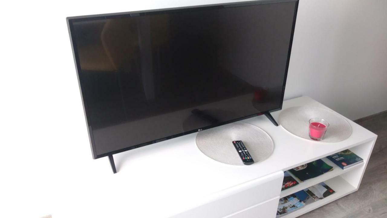 Fina M Studio Apartman Kali Eksteriør bilde